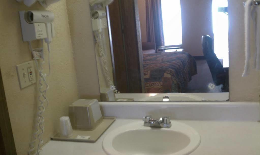 Scottish Inn Knoxville Eksteriør bilde